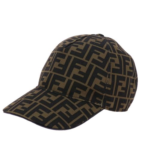 cappello fendi uomo online|Cappelli e guanti da uomo .